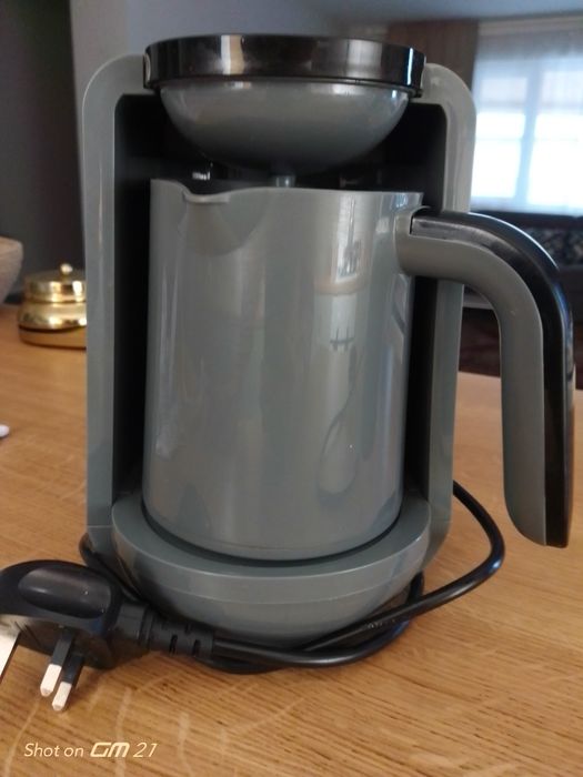 Кофеварка. В отличном состоянии.