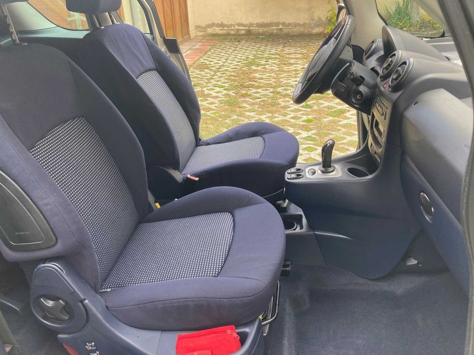 Peugeot 1007 1.6 automatic