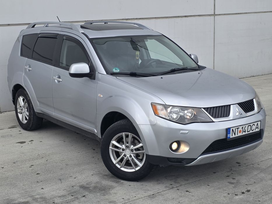 Mitsubishi Outlander 7locuri 2009 2.2d 4x4 piele navi Trapa schimb
