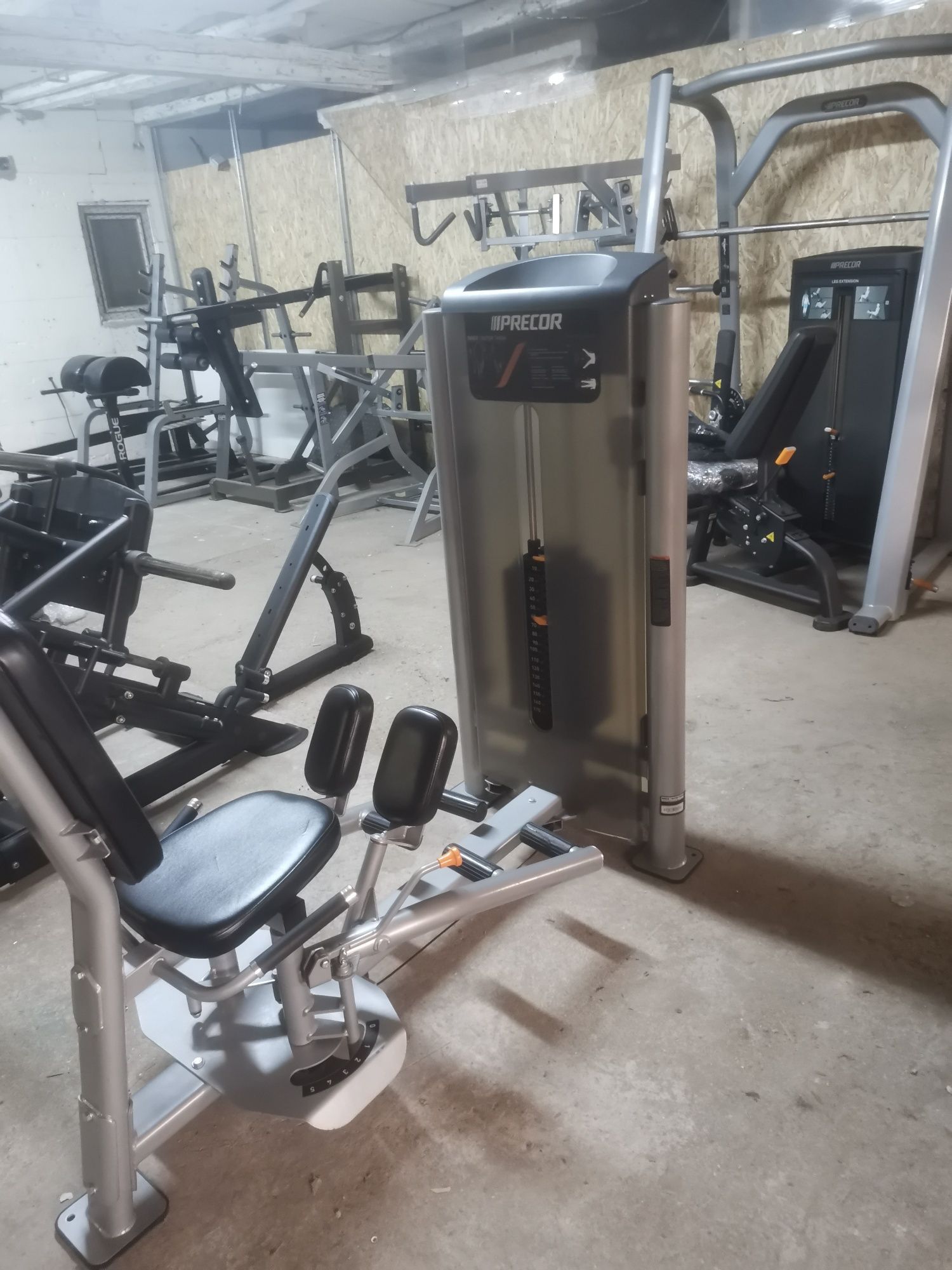 Precor dual adductori / abductori