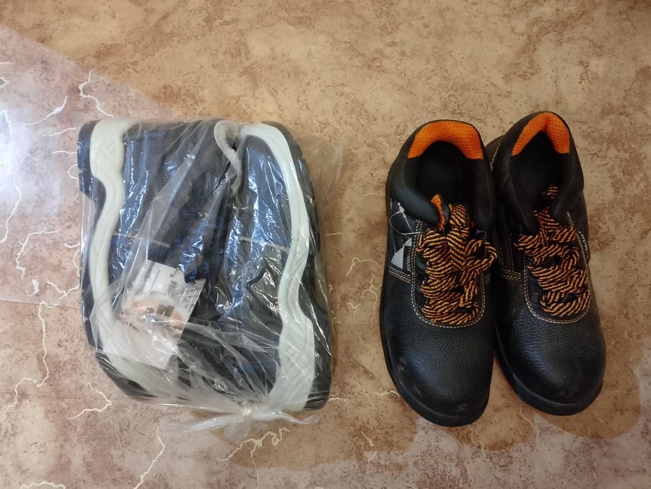 Продам спец обувь