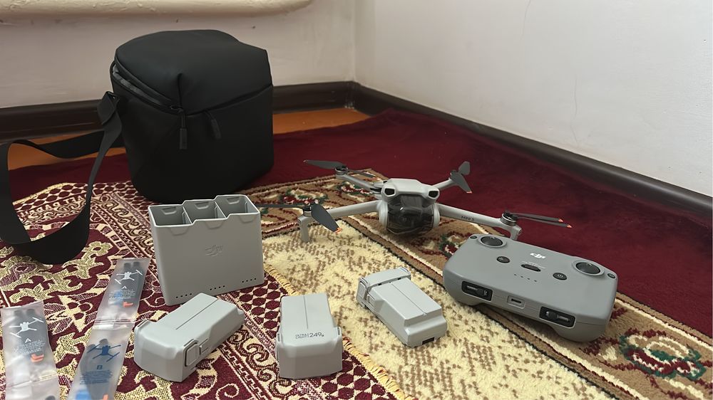 Дрон DJI MINI 3 combo plus