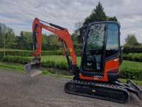 100 Execut lucrari cu miniescavator basculante , vand pietris nisip