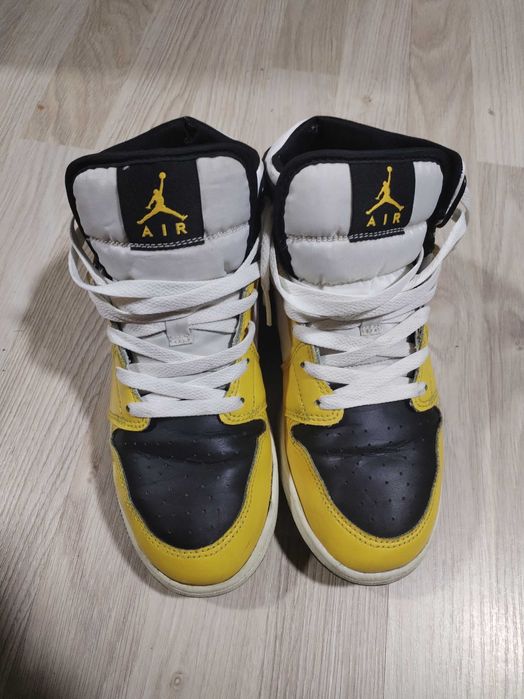 Ghete adidas numărul 40