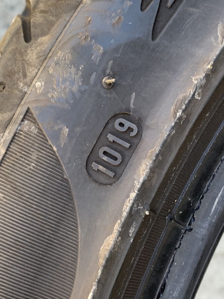 2 бр. Дот 2019 255/40/21 Pirelli Pzero