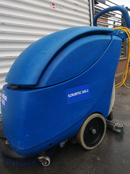 Подопочистваща Машина Nilfisk Scrubtec 343.2 на ТОК 220ВОЛТА