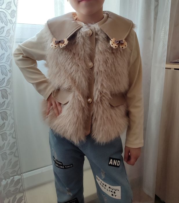Детская желетка меховая