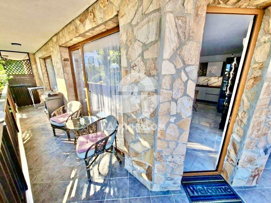 Тристаен апартамент с ГЛЕДКА МОРЕ в Сън Коуст Резорт, гр. Свети Влас