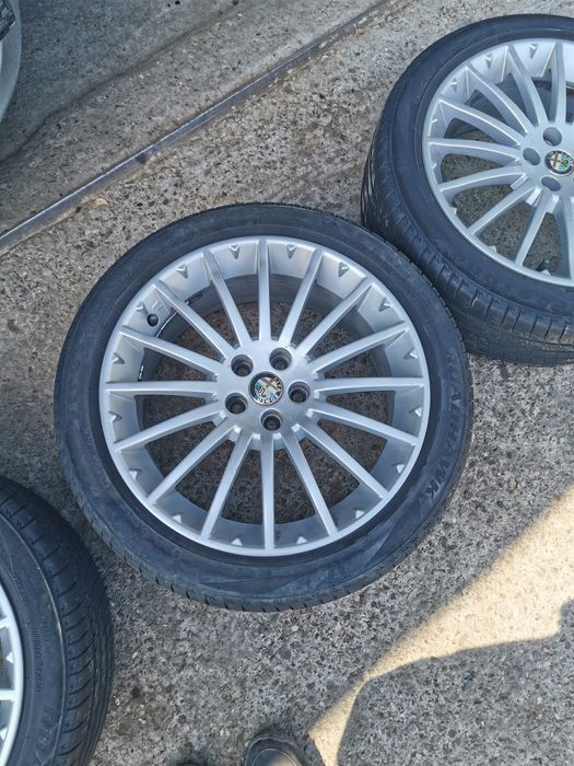 Vând jante Alfa Romeo r17 5x100 impecabile