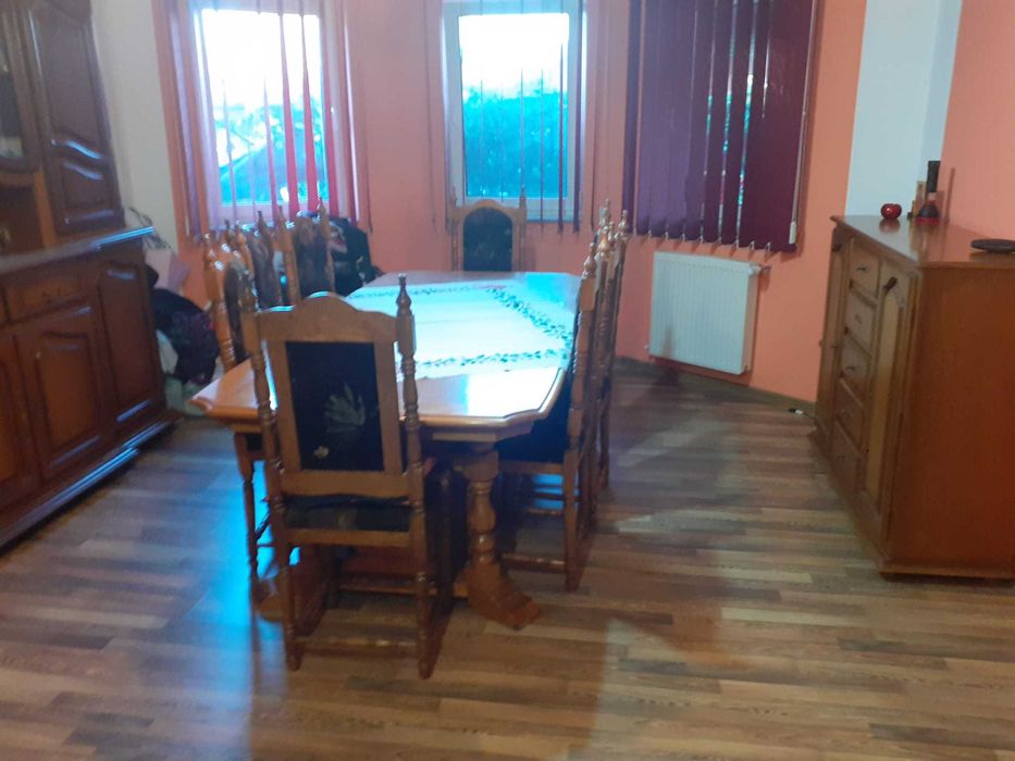 Casa familiala cu etaj