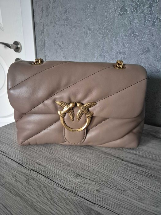 Нова чанта Pinko Love Puff Classic