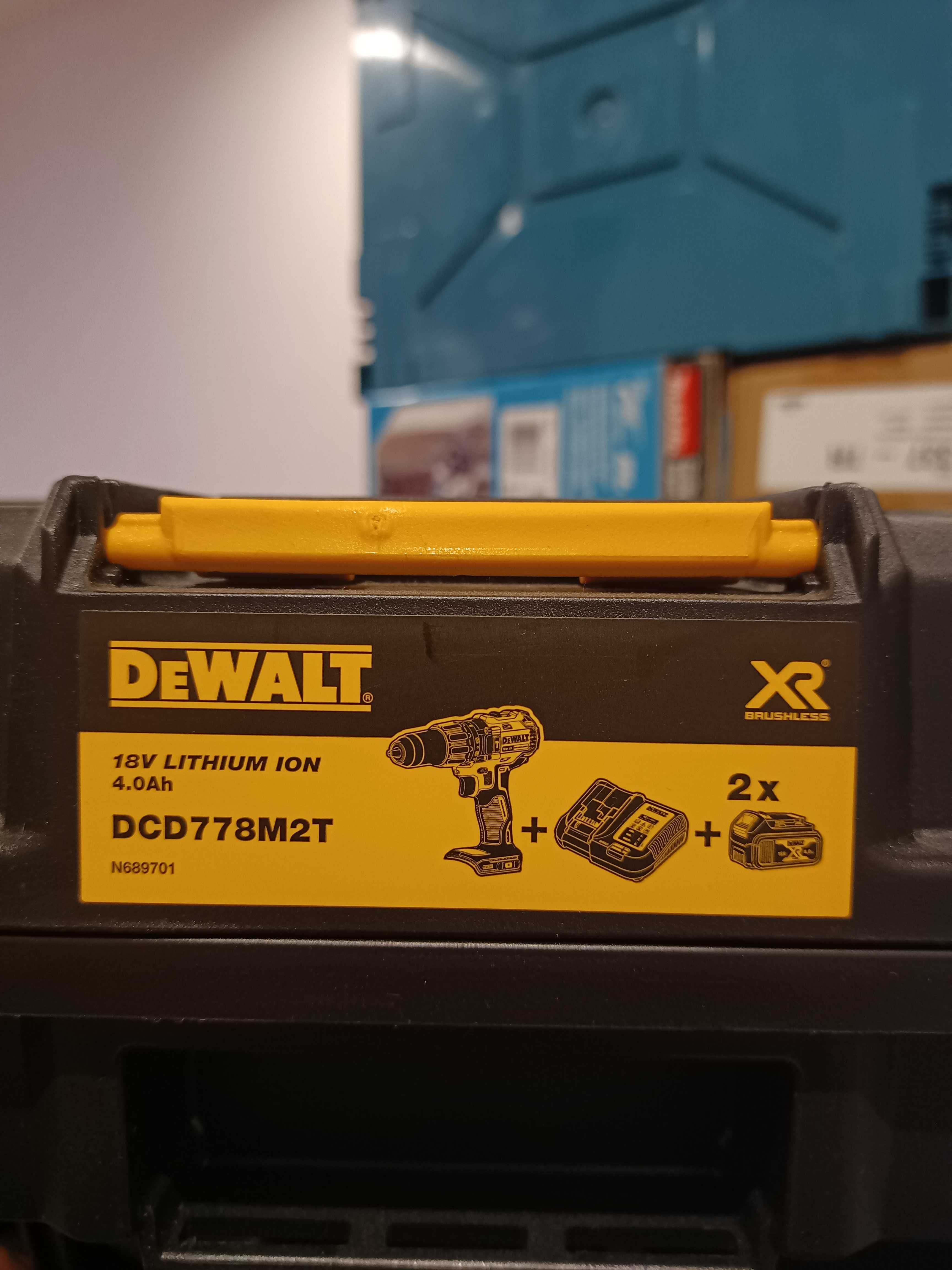 Makita и DeWalt комплект с две батерии