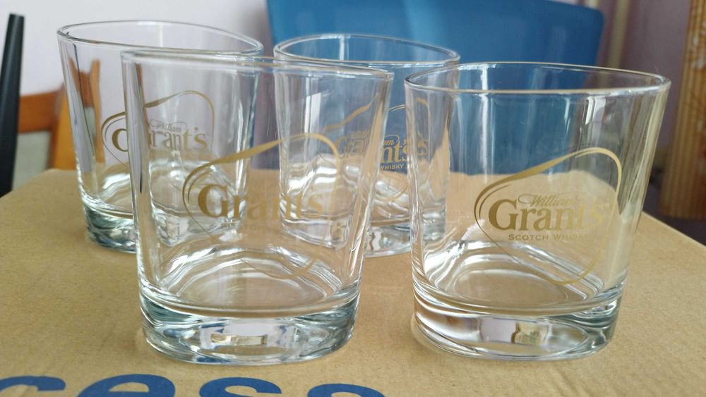 Кристални и стъклени чаши