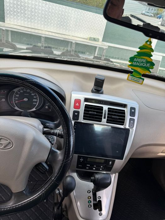 Vând Hyundai Tucson adăpat persoane cu Handicap