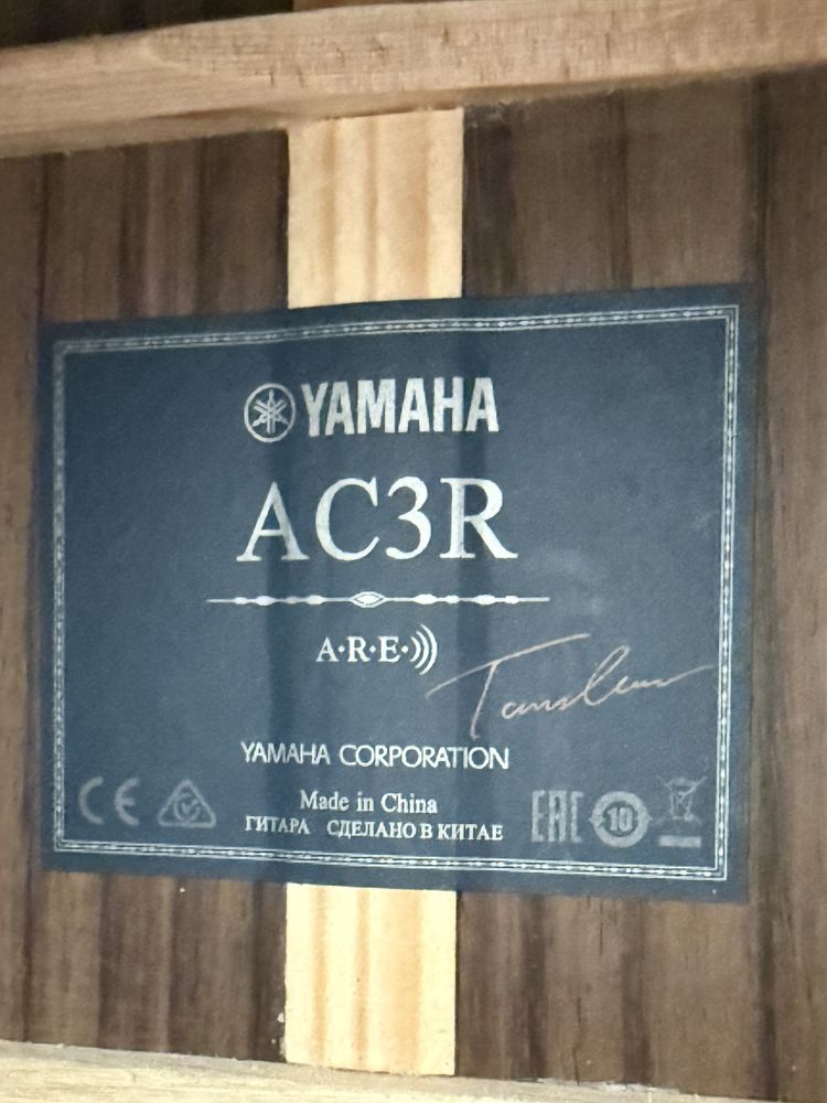 Chitara electro-acustica Yamaha ACR3 -all solid