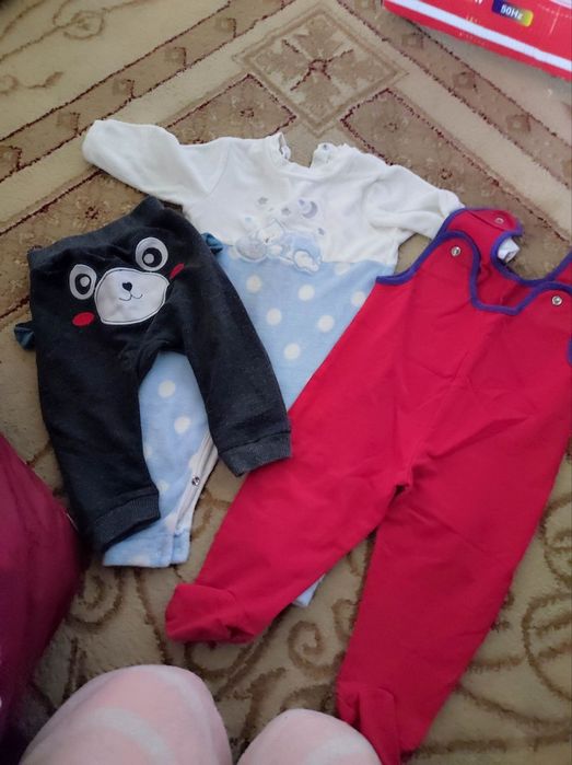 Продам детские вещи