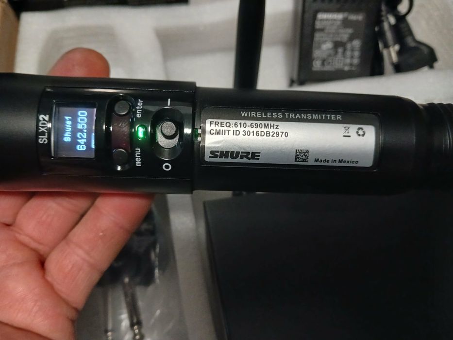 Microfon wireless shure SLX d digital made in Mexic. Impecabil