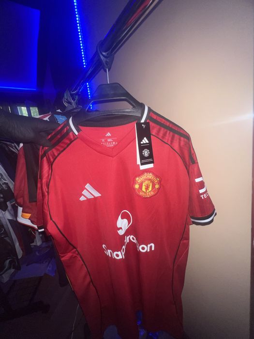 Футболни тениски