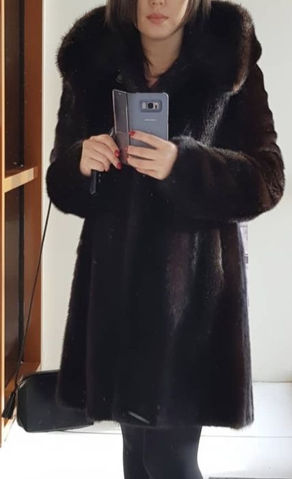 Продам норковую шубу