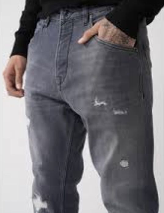 Pull and Bear si multe alte perechi