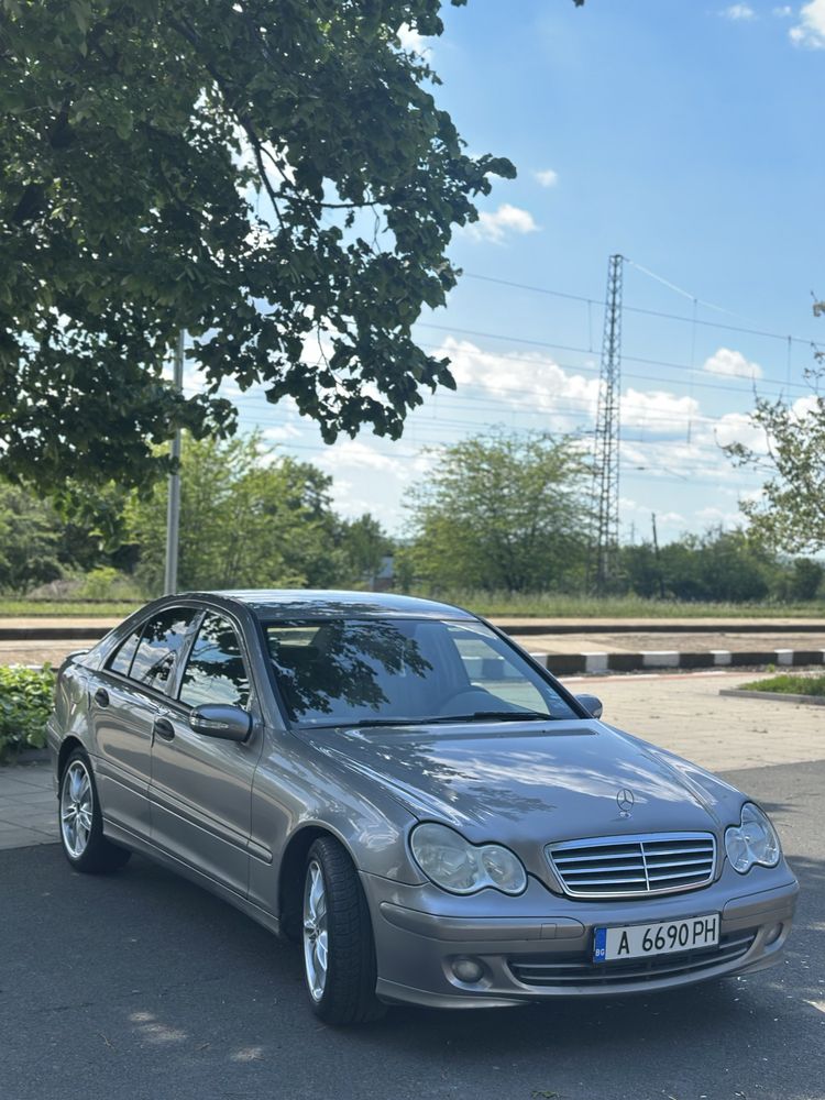 Mercedes c 200 топ състояние