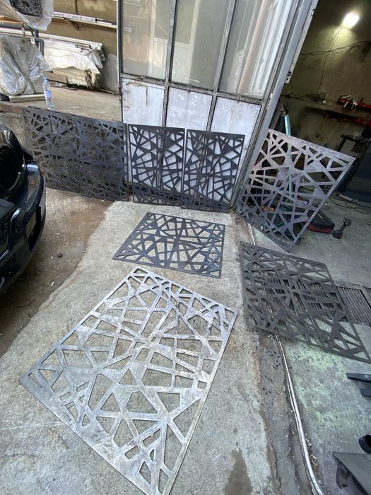 Изрязване на пана за врати, парапети, порти и др