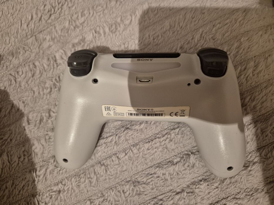 Ps4 геймпад, все кнопки работают