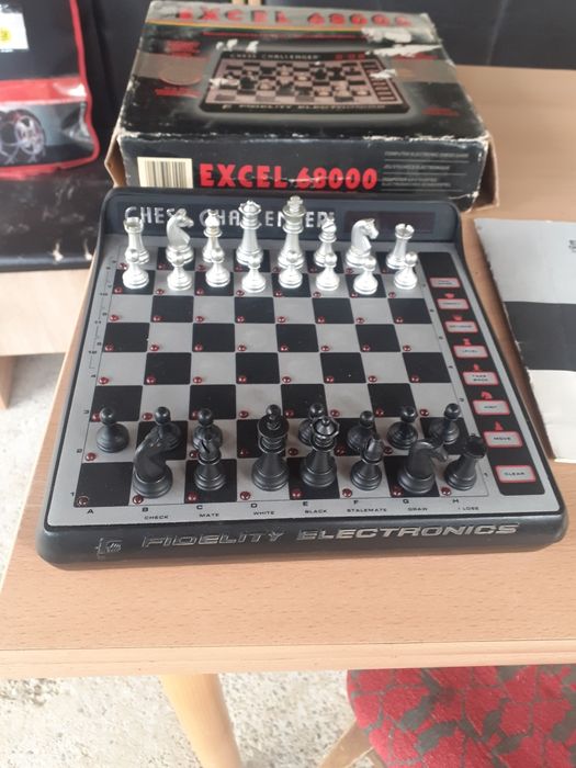 Sah electronic sah  Fidelity Excel 68000 made în USA vintage 1987 cole