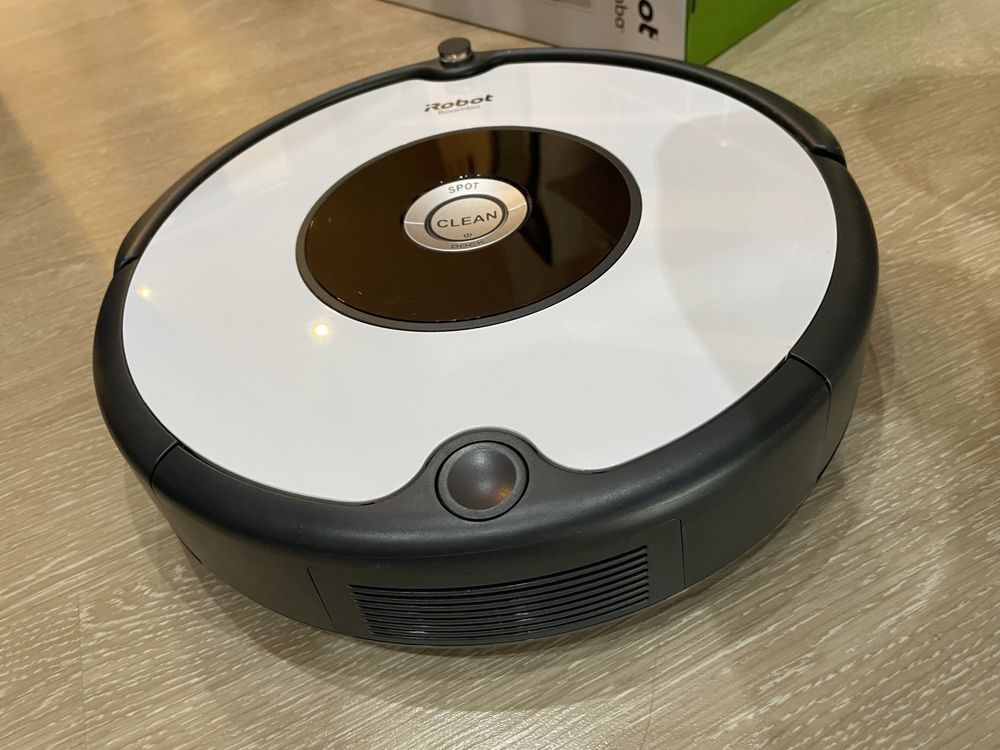 Робот - прахосмукачка, Robot Roomba 605