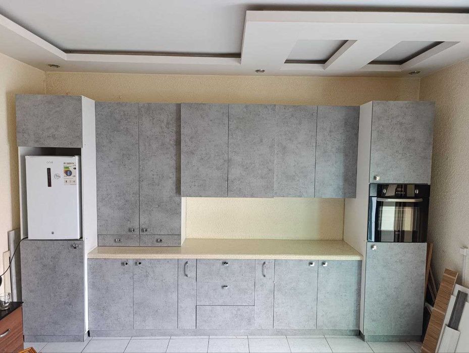 кухня с столешницей