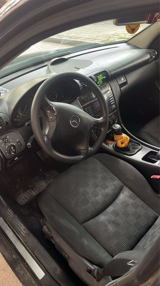 Mercedes C200 CDI 122кс. 2004г СПЕШНО!!!