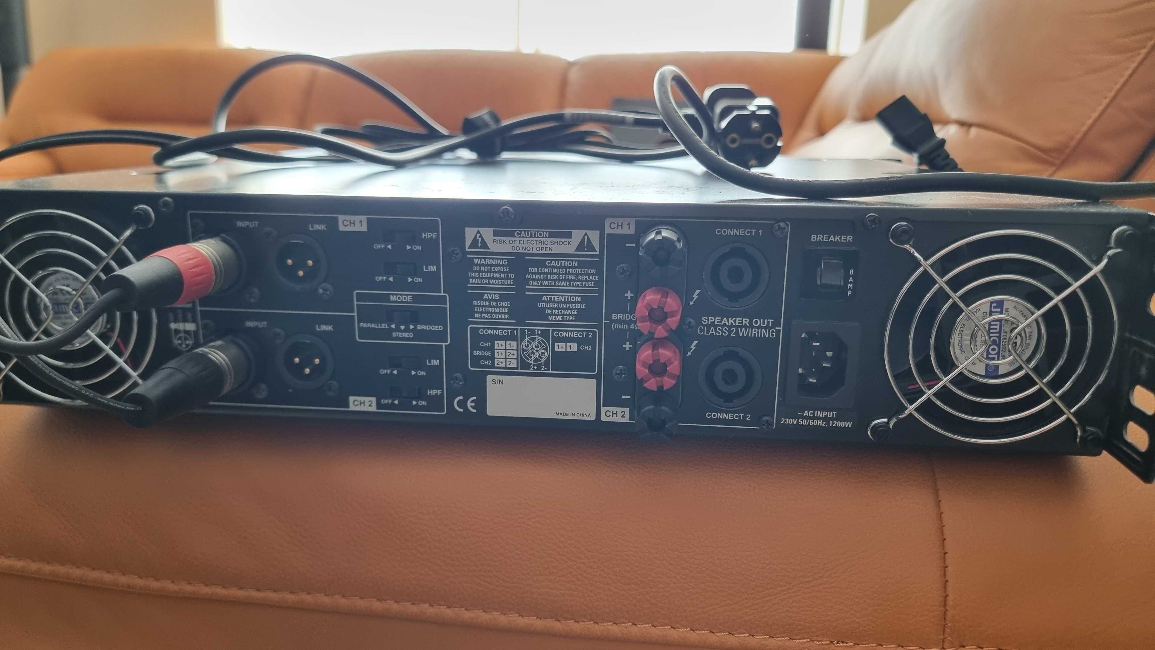 Усилвател 2х400w 8ohm Cerwin Vega CV1800