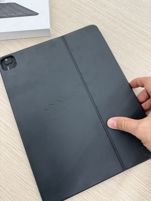 Продам Smart Keyboard Folio