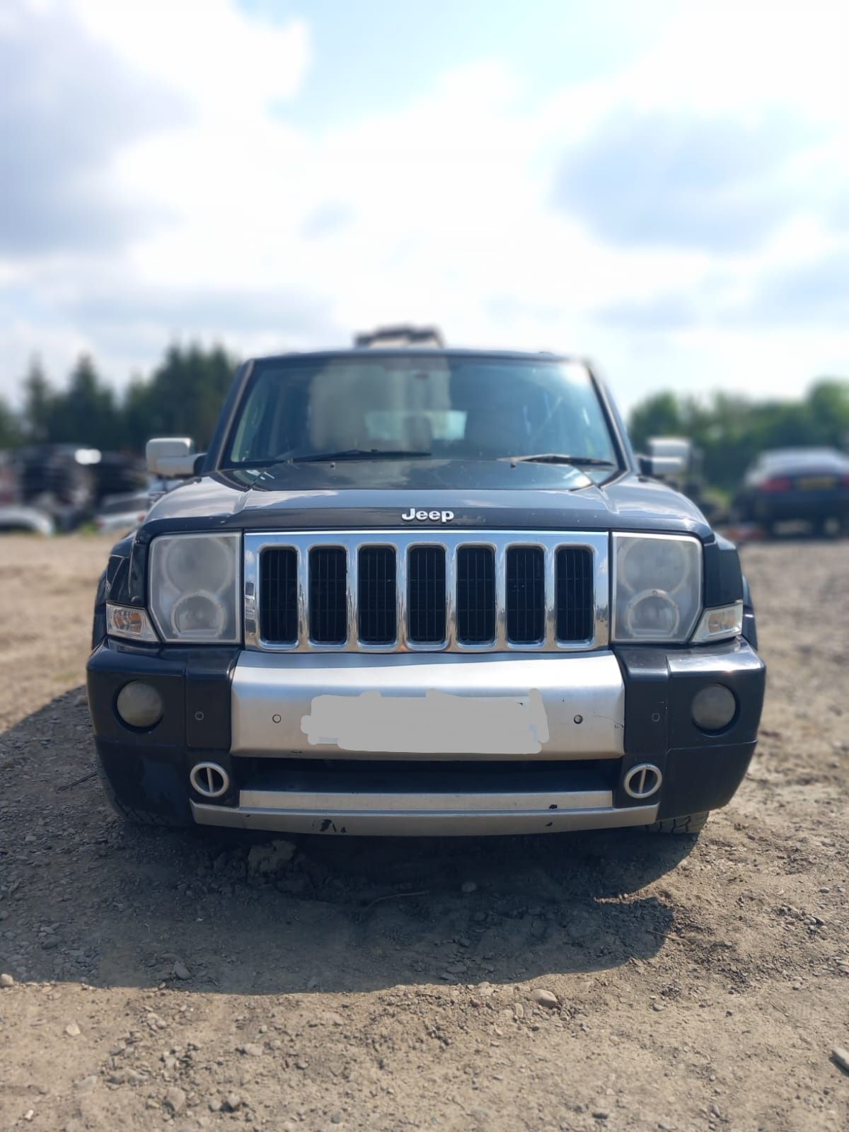 Dezmembrez dezmembrari Jeep Commander an 2007 motor 3.0 crd Om642