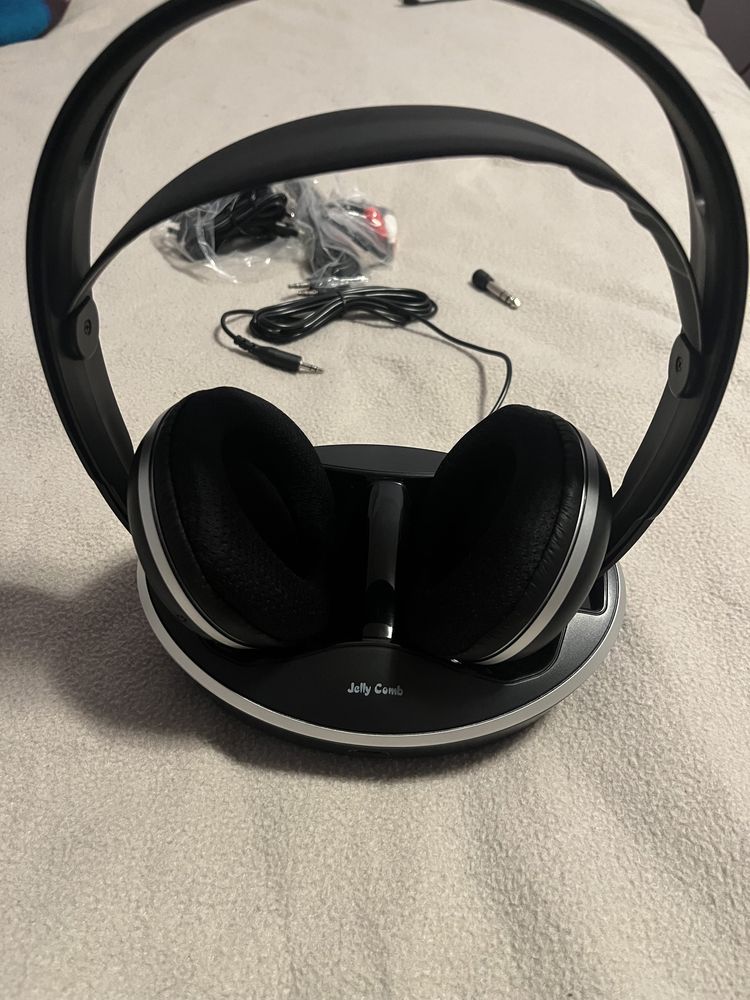 НОВИ Безжични слушалки Jelly Comb Stereo RF