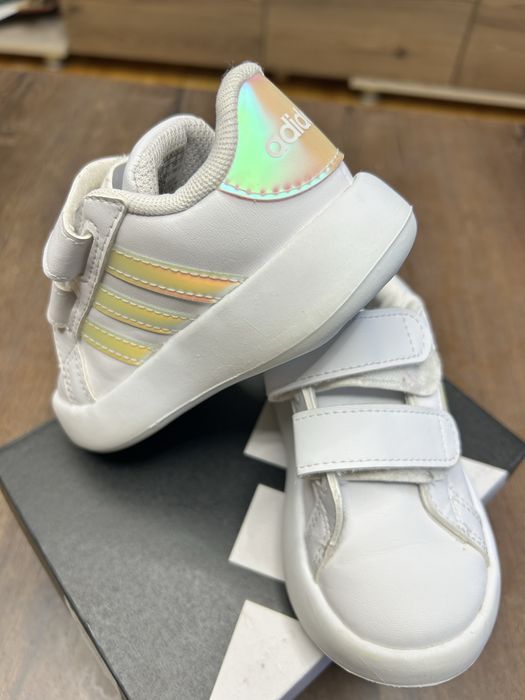 Маратонки за дете