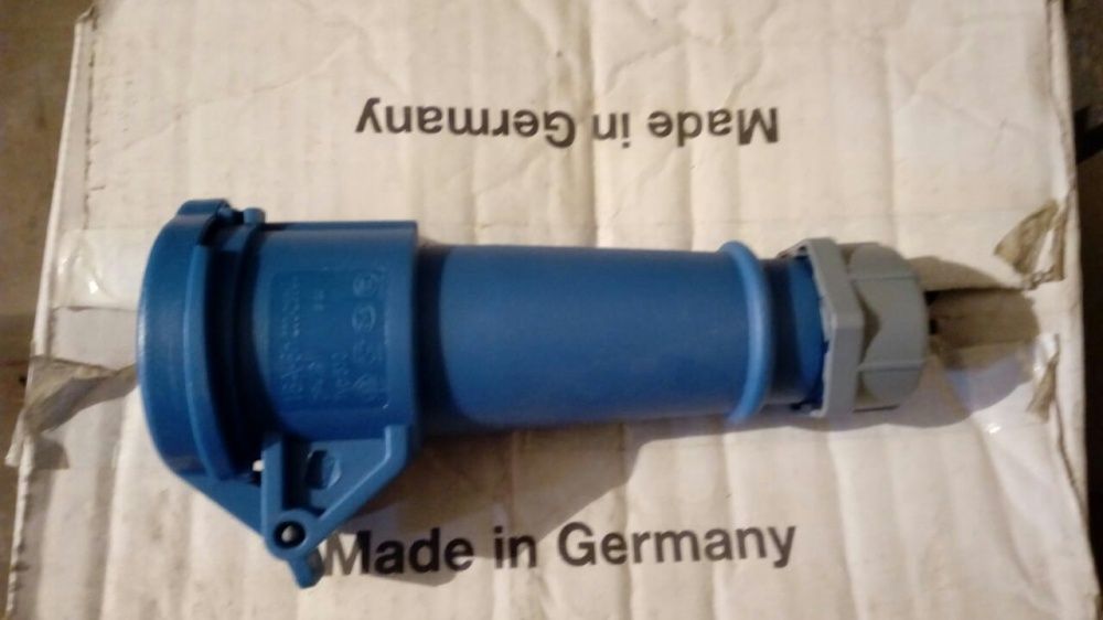 Розетка кабельная MENNEKES 16 A,6h 2P+земля200-250B