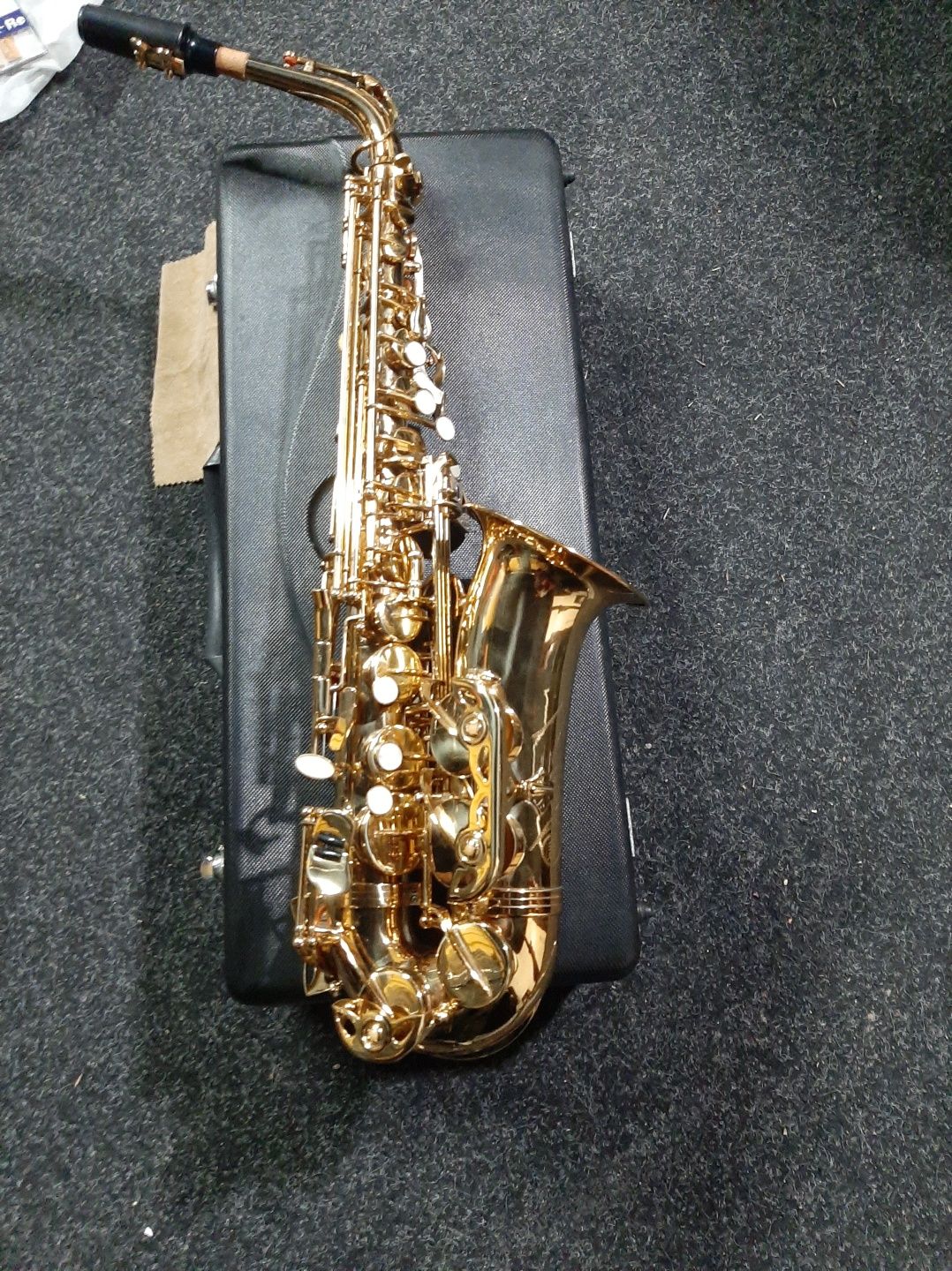 Vand saxofon alto