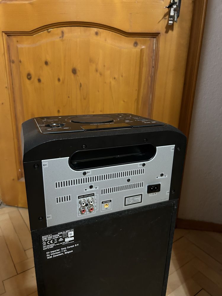 Тонколона  SONY MHC-V11