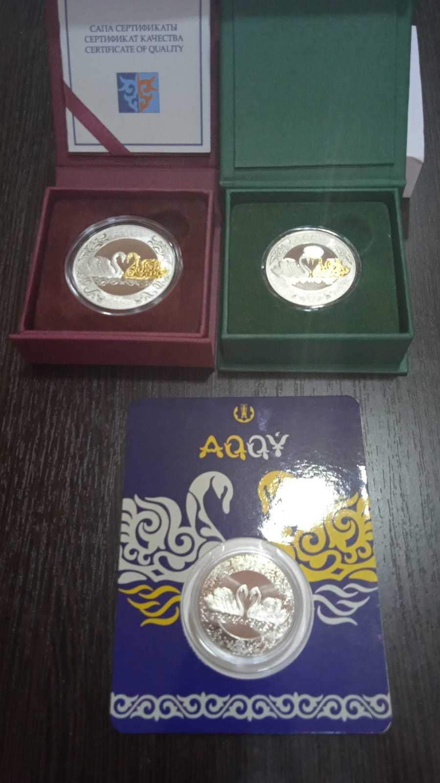 Казахстан Новинка Лебедь блистер,200 тенге и 500 тенге(серебро)