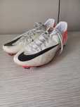 Футболни обувки:Nike air zoom vapor 15 academy F