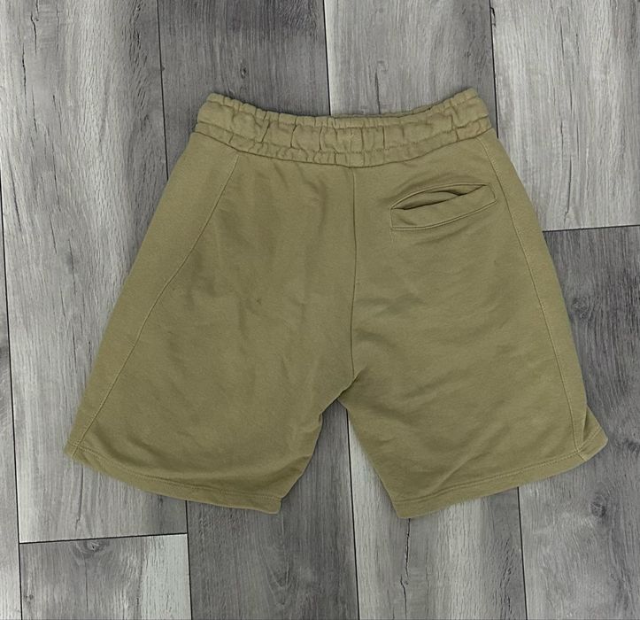 pantaloni scurti bershka
