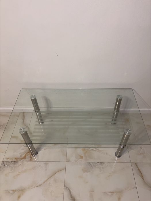 Vand masa de sticlă