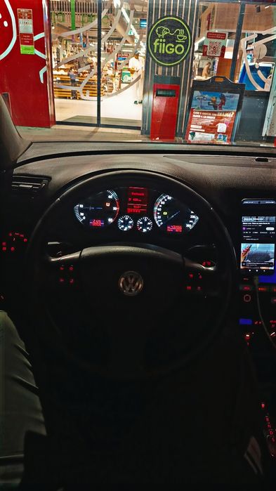 Vând passat b6 an 2008