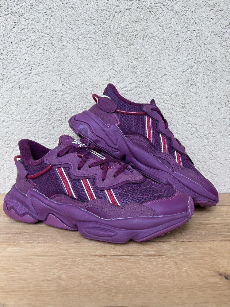 Adidas Ozweego Crymson