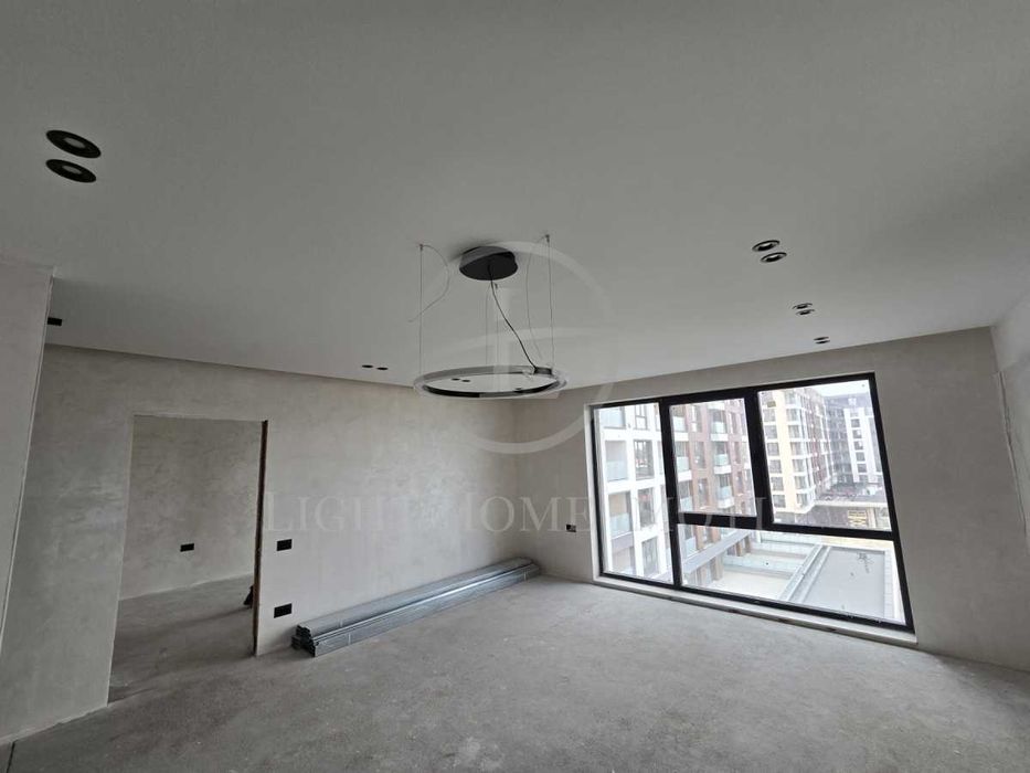 Продава се Двустаен апартамент в Пловдив, Христо Смирненски - 105 кв.м за 2039 €/кв.м - Снимка #1