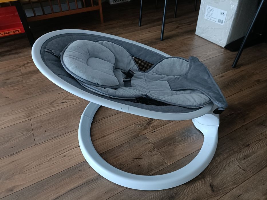 Vând leagăn electric