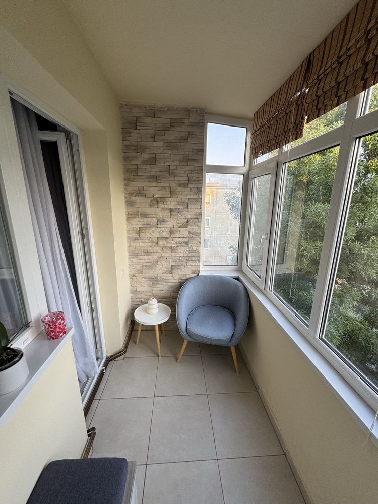 Vand apartament 2 camere decomandat