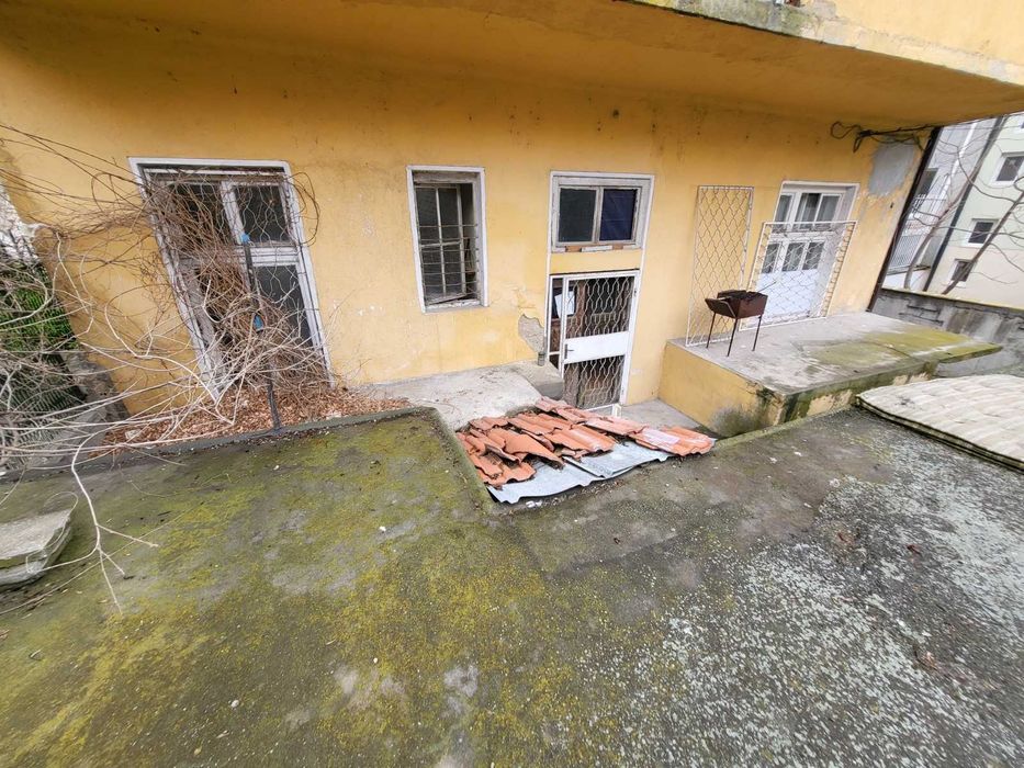 Дава се под наем  в Варна, Погреби - 30 кв.м за 270.3 € - Снимка #7