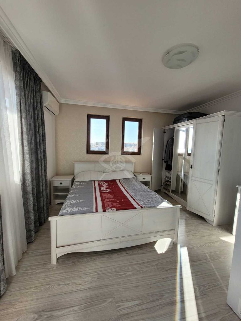 Продава се Тристаен апартамент в Свети Влас - 112 кв.м за 1965 €/кв.м - Снимка #4